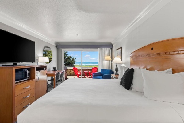 Beachcomber Motel image 13