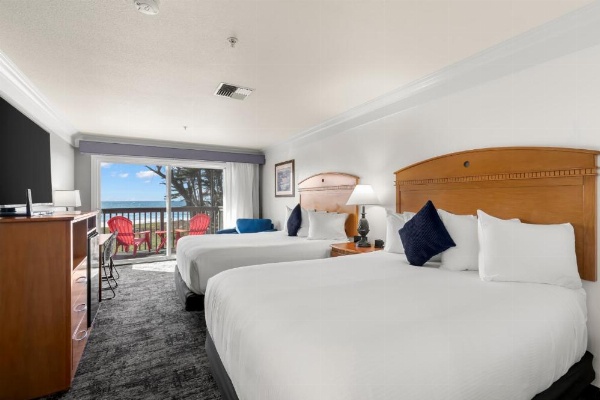 Beachcomber Motel image 24