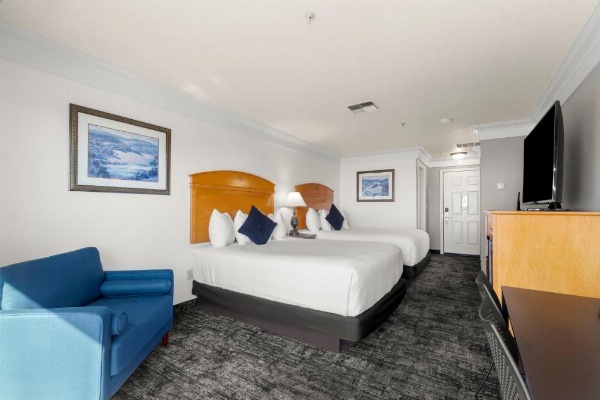 Beachcomber Motel image 30