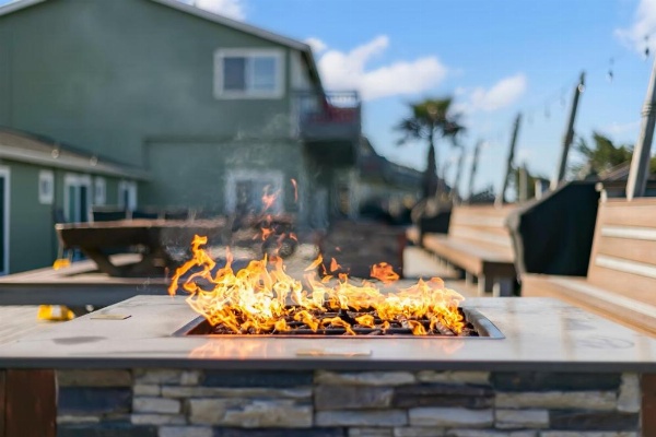 Beachcomber Motel image 36